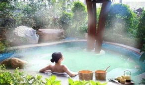 《2023溫泉游消費趨勢報告》：11月搜索量環(huán)比增長超2倍，境內外溫泉游市場齊發(fā)力